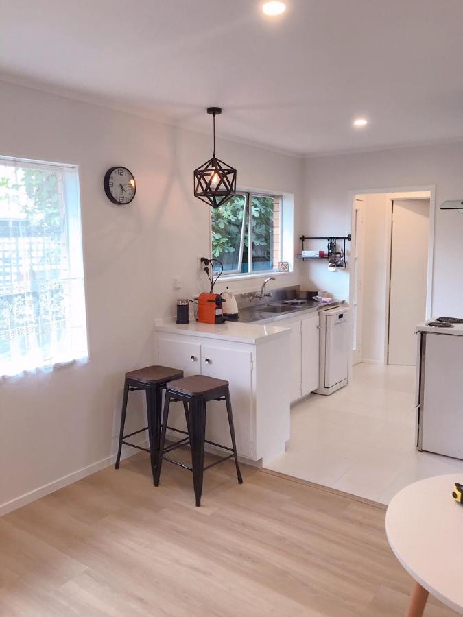 Bright Eden Park Two Bed Townhouse Private Parking Apartment Auckland Exterior photo